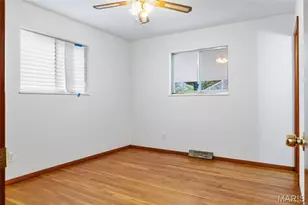 6138 Emerald Ave, Ferguson, MO 63135 - Photo 11