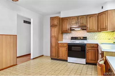 6138 Emerald Avenue, Ferguson, MO 63135 - Photo 7
