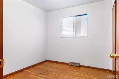 6138 Emerald Avenue, Ferguson, MO 63135 - Photo 17