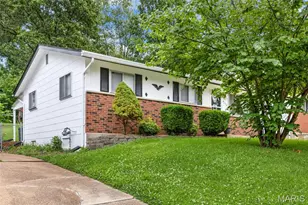 6138 Emerald Ave, Ferguson, MO 63135 - Photo 3