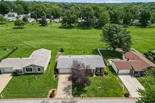 21 Newberry Dr, Saint Peters, MO 63376 - Photo 3