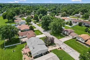 21 Newberry Dr, Saint Peters, MO 63376 - Photo 5