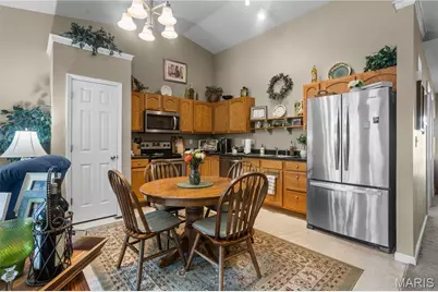 629 Pacific Estates Drive, Pacific, MO 63069 - Photo 5