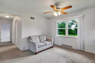 4124 Green Park Rd, Saint Louis, MO 63125 - Photo 9