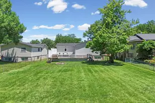 9823 Wilbes Dr, Saint Louis, MO 63123 - Photo 41