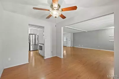 9823 Wil Bes Drive, Saint Louis, MO 63123 - Photo 13