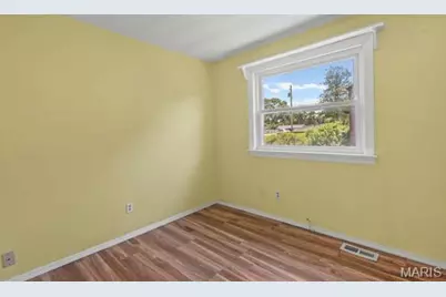 9823 Wil Bes Drive, Saint Louis, MO 63123 - Photo 21