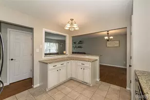 468 Talbert Ct, Ballwin, MO 63021 - Photo 9