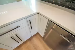874 Albey Ln, University City, MO 63132 - Photo 23