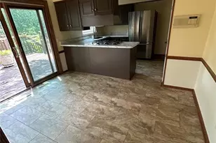 5810 Flaming Leaf Ct, Saint Louis, MO 63129 - Photo 19
