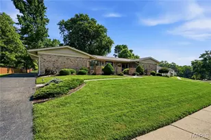14483 Eddington Dr, Chesterfield, MO 63017 - Photo 3