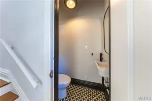 7118 Pershing Ave, Saint Louis, MO 63130 - Photo 31
