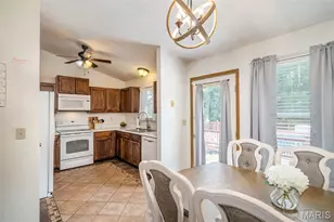 7712 Meadow View Cir, Union, MO 63084 - Photo 9