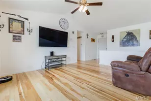 108 Linder Ln, Winfield, MO 63389 - Photo 5