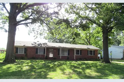 12360 Space Drive, Florissant, MO 63033 - Photo 1
