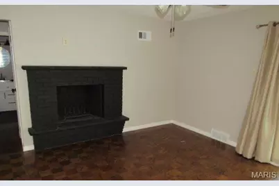 12360 Space Drive, Florissant, MO 63033 - Photo 11