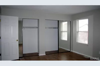 1324 Summergate Parkway, Saint Charles, MO 63303 - Photo 5