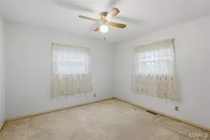 12190 McKelvey Rd, Maryland Heights, MO 63043 - Photo 15