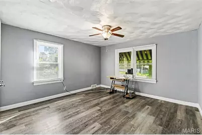 3801 Avondale Avenue, Saint Louis, MO 63121 - Photo 7
