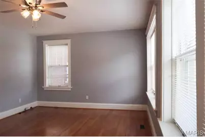 757 Syracuse Avenue #2S, University City, MO 63130 - Photo 3