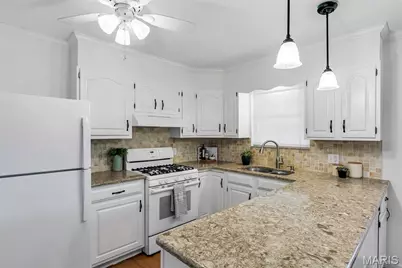 1525 Pepperhill Drive, Florissant, MO 63033 - Photo 11