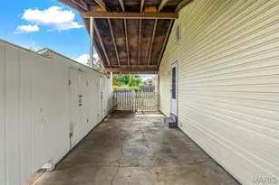 1525 Pepperhill Dr, Florissant, MO 63033 - Photo 31