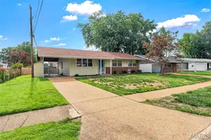 1525 Pepperhill Dr, Florissant, MO 63033 - Photo 3