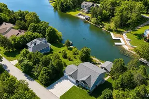 10162 Lake Ridge Dr, Hillsboro, MO 63050 - Photo 7