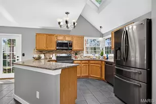 2679 Sunny Meadows Dr, Saint Charles, MO 63303 - Photo 23
