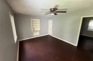 5604 Sunbury Ave, Country Club Hills, MO 63136 - Photo 5