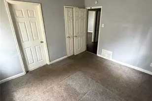 5604 Sunbury Ave, Country Club Hills, MO 63136 - Photo 9