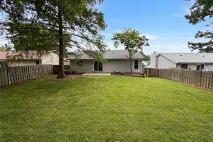 743 Eaglebrooke Dr, Ballwin, MO 63021 - Photo 5