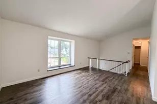 743 Eaglebrooke Dr, Ballwin, MO 63021 - Photo 11