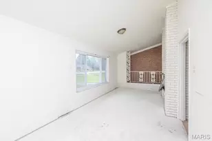 4540 Butler Hill Rd, Saint Louis, MO 63128 - Photo 7