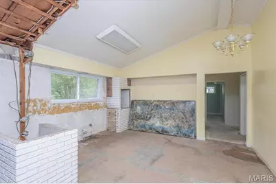 4540 Butler Hill Road, Saint Louis, MO 63128 - Photo 11