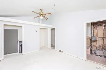 4540 Butler Hill Road, Saint Louis, MO 63128 - Photo 17