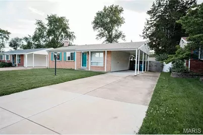 2845 Sugar Tree Lane, Maryland Heights, MO 63043 - Photo 3