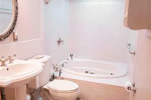 2845 Sugar Tree Ln, Maryland Heights, MO 63043 - Photo 29