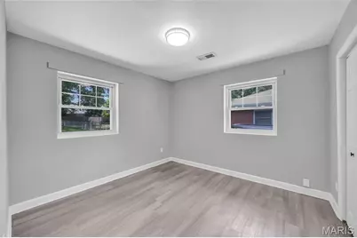 1035 Saint Marie Street, Florissant, MO 63031 - Photo 13