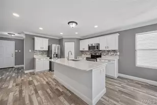 799 Rockshire Dr, Herculaneum, MO 63048 - Photo 5