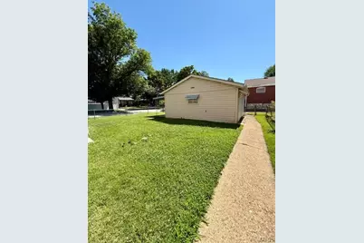 2700 Hereford Street, Saint Louis, MO 63139 - Photo 3