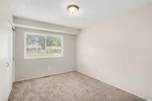 1105 5th Plaza, Florissant, MO 63031 - Photo 9