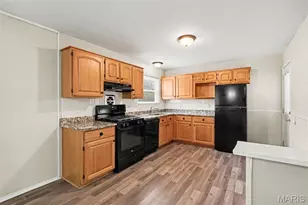 1105 5th Plaza, Florissant, MO 63031 - Photo 3