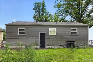 7477 Halpin Dr, Saint Louis, MO 63135 - Photo 23