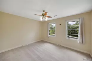 12819 Huntercreek Rd, Des Peres, MO 63131 - Photo 17