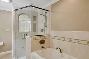 12819 Huntercreek Rd, Des Peres, MO 63131 - Photo 29