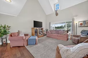 31201 Osborn Dr, Lebanon, MO 65536 - Photo 5