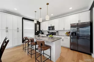 6980 Tholozan Ave, Saint Louis, MO 63109 - Photo 13