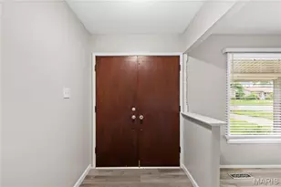 2193 Farnham Ln, Florissant, MO 63033 - Photo 3