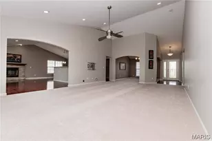 4344 Westhampton Pl, Saint Charles, MO 63304 - Photo 9